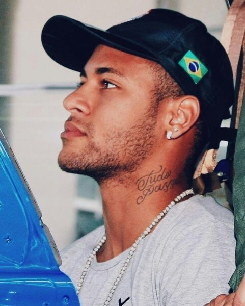 ảnh Neymar góc nghiêng