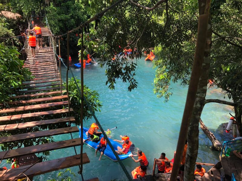 Ảnh Phong Nha Kẻ Bàng - cầu treo bằng dây thừng, giải trí cực đỉnh