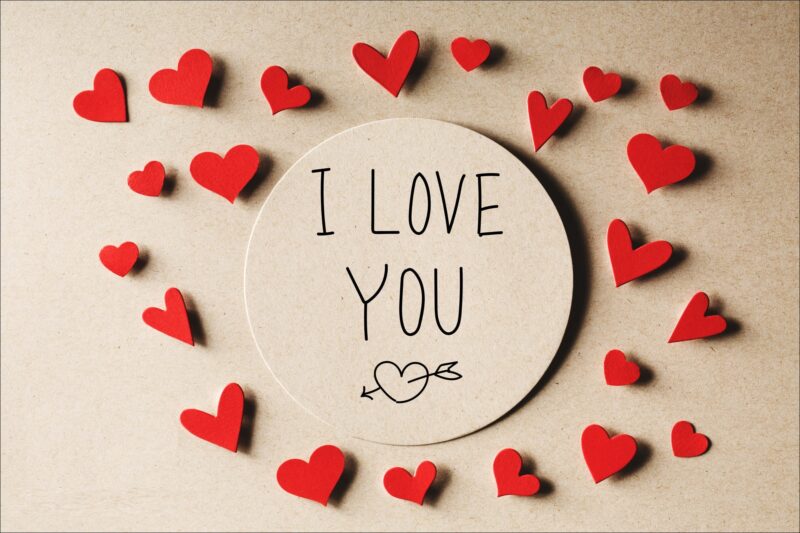 ảnh tỏ tình bằng giấy cứng