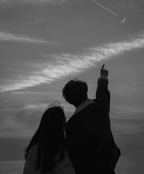 avatar cặp đen bên nhau ngắm trăng
