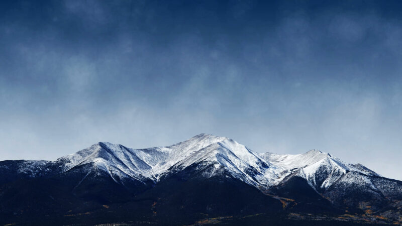 Background phong cảnh núi đỉnh phủ tuyết