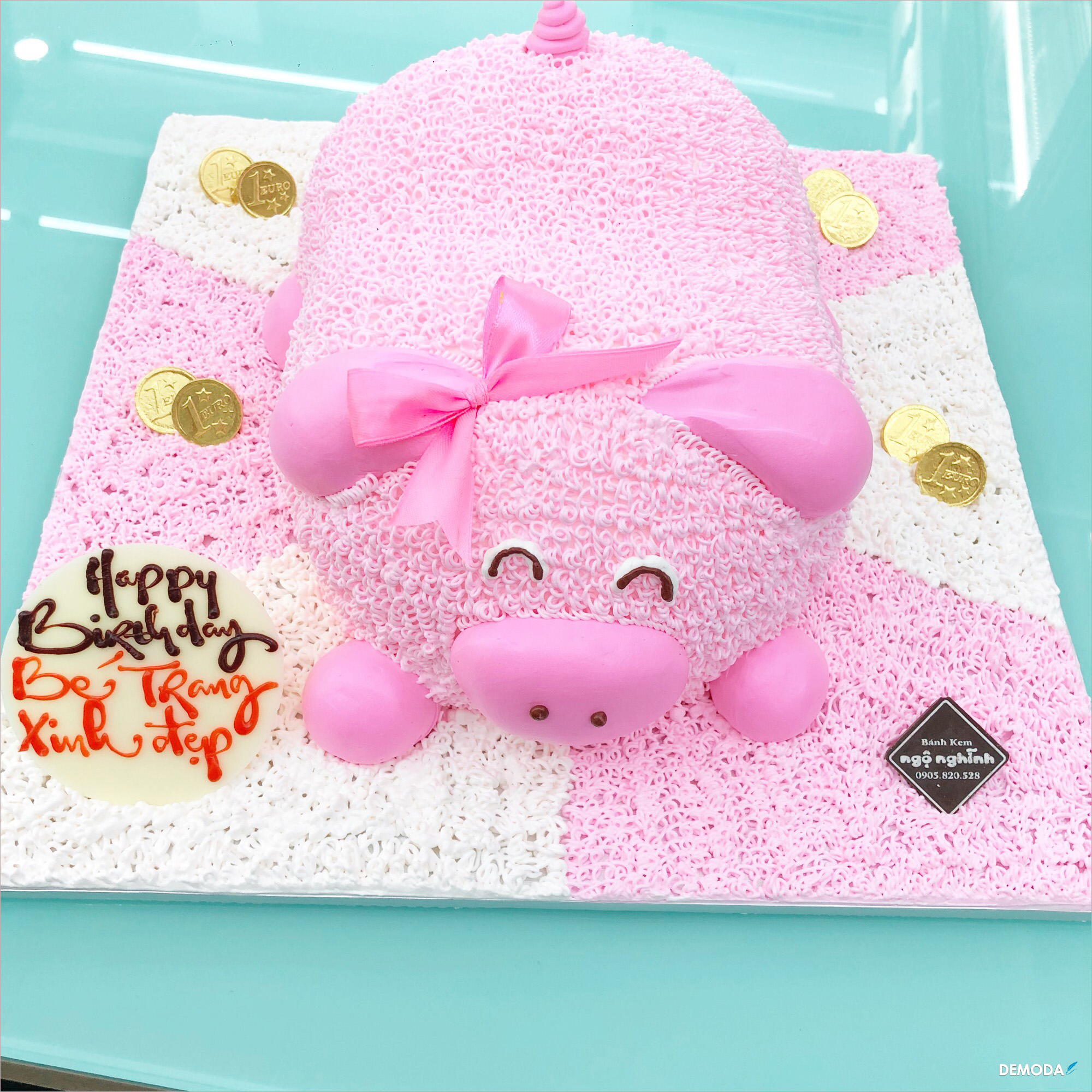 Bánh Sinh Nhật Cho Bé Gái Tuổi Hợi – Uyen's Cake