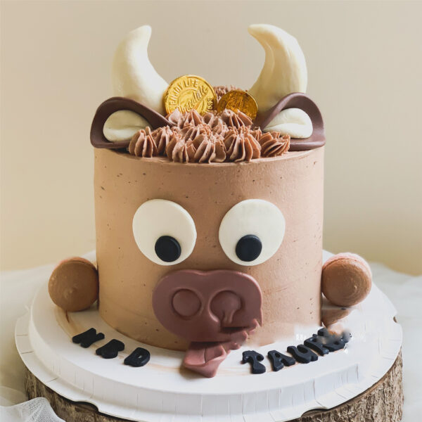 Bánh sinh nhật con trâu cho người tuổi Sửu đẹp dễ thương nhất