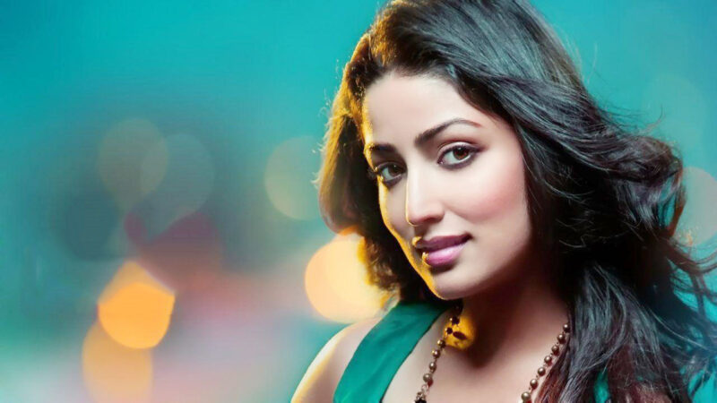 Hình ảnh gái Ấn Độ nền xanh