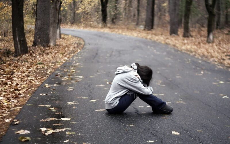 Hình ảnh gục ngã trong cuộc sống