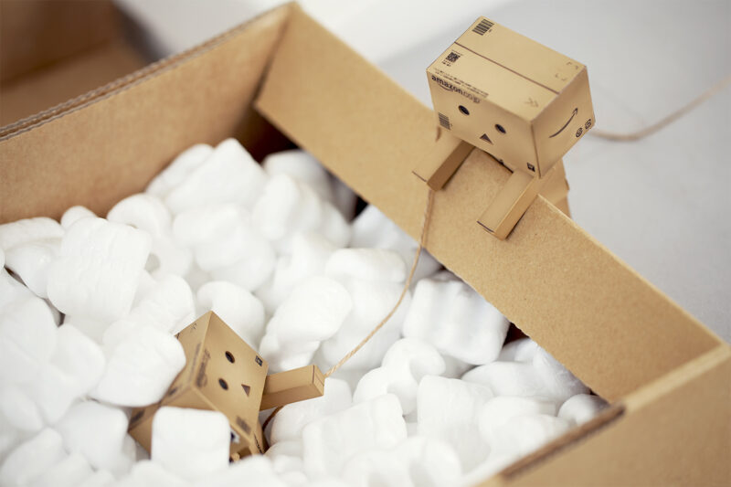 Hình ảnh người gỗ dễ thương vui chơi với nhau