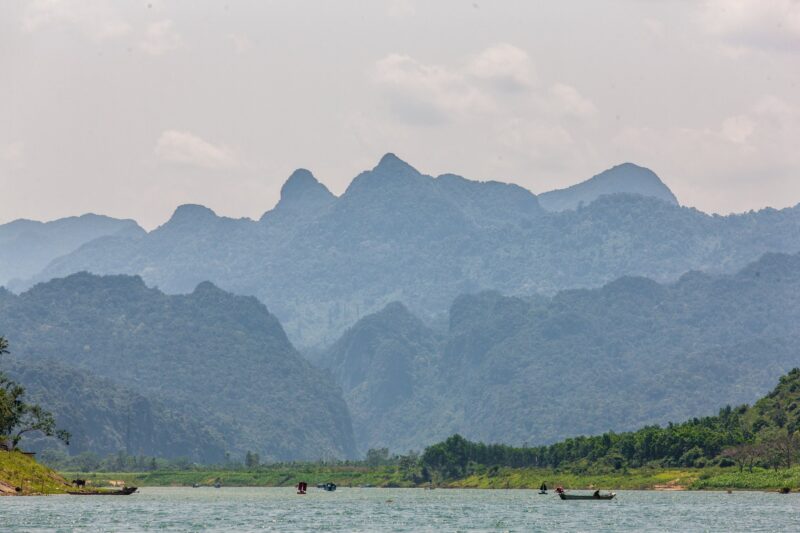 Hình ảnh Phong Nha Kẻ Bàng - thiên nhiên yên bình núi tựa sông