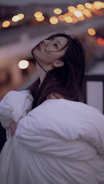 Hình ảnh tuyệt vọng, cô đơn