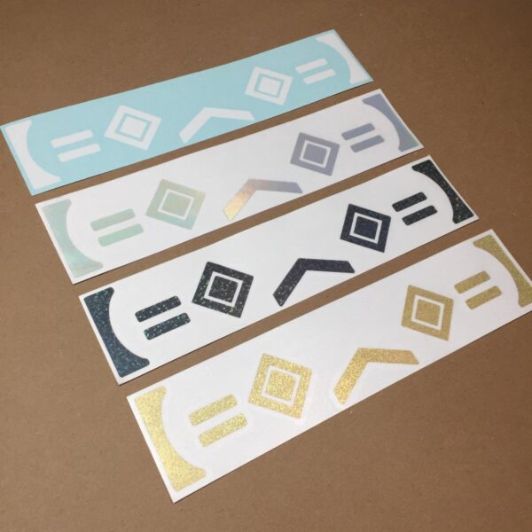 Hình Kaomoji dễ thương in trên giấy