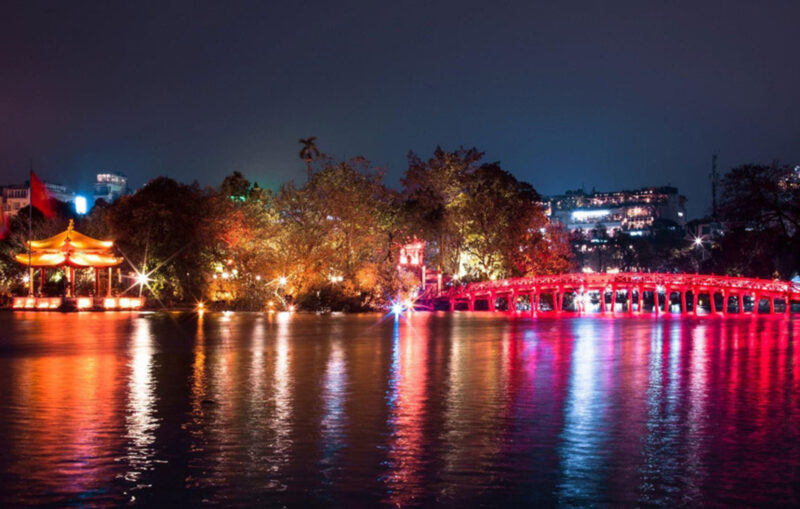 Hình nền thành phố về đêm ở cầu Thê Húc