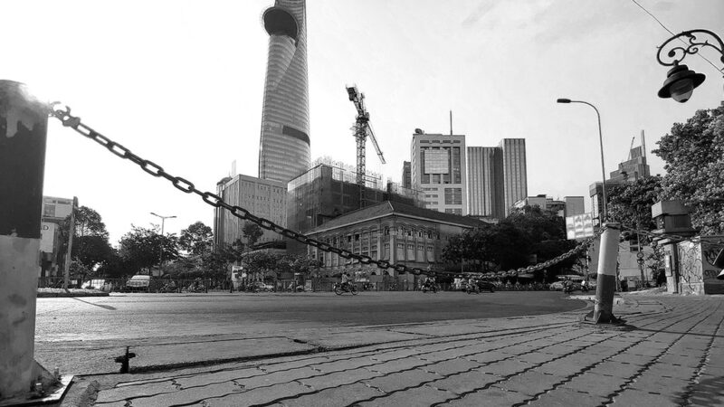 Hình Sài Gòn mùa dịch đen trắng