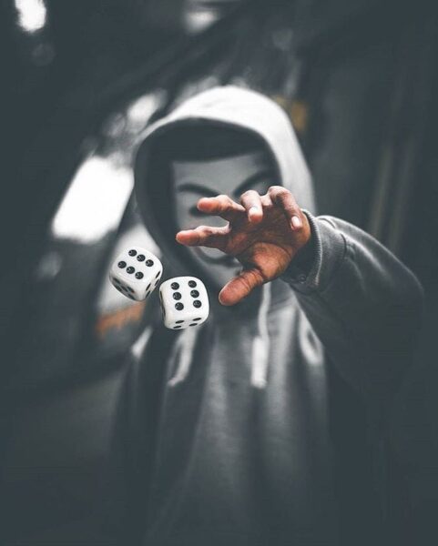 Ảnh hacker, anonymous tung xúc xắc