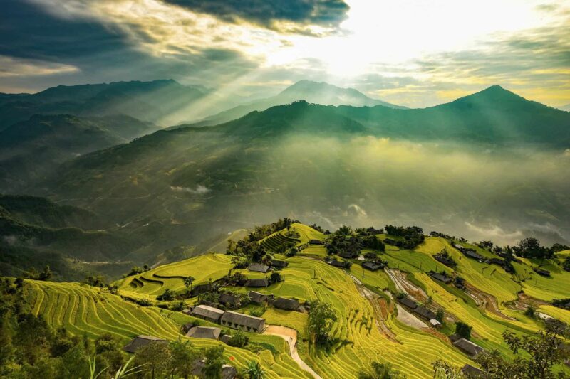 ảnh núi đẹp không tưởng ở Việt Nam