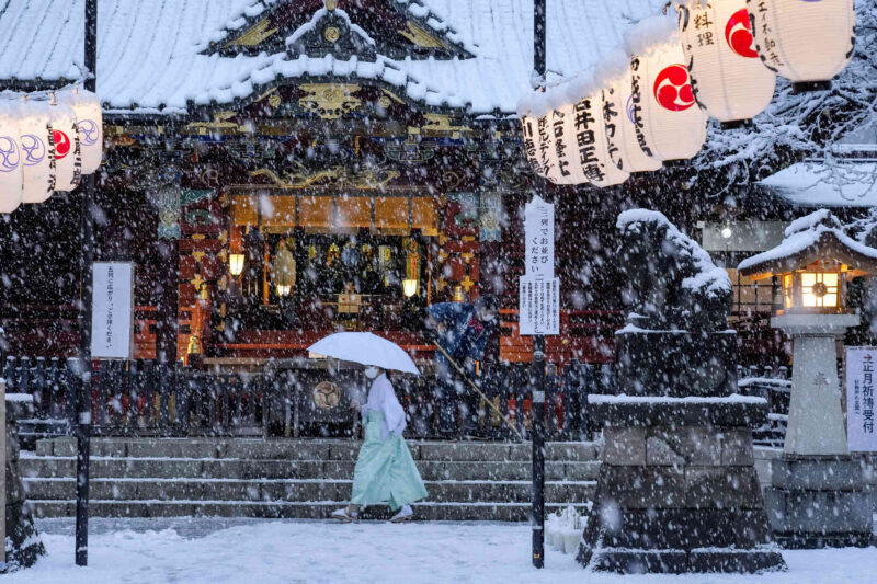 Ảnh tuyết rơi tuyệt đẹp ở Tokyo