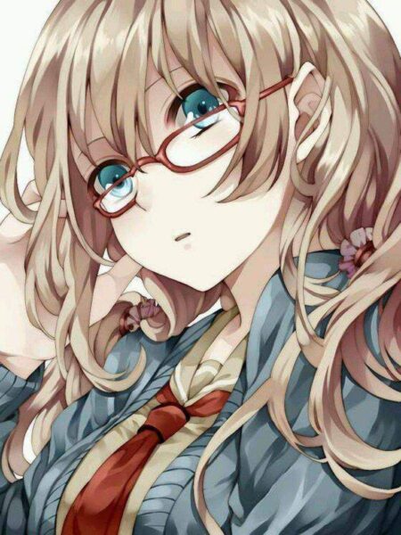 Anime girl đeo kính lạnh lùng