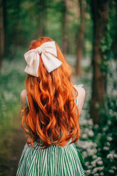 Hình avatar nữ tóc cam