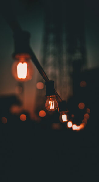 Hình nền Zalo buồn từ bóng đèn