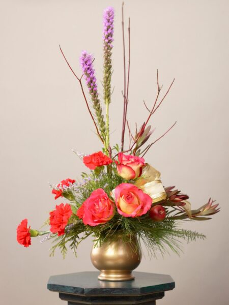 mẫu hoa để bàn góc phòng khách