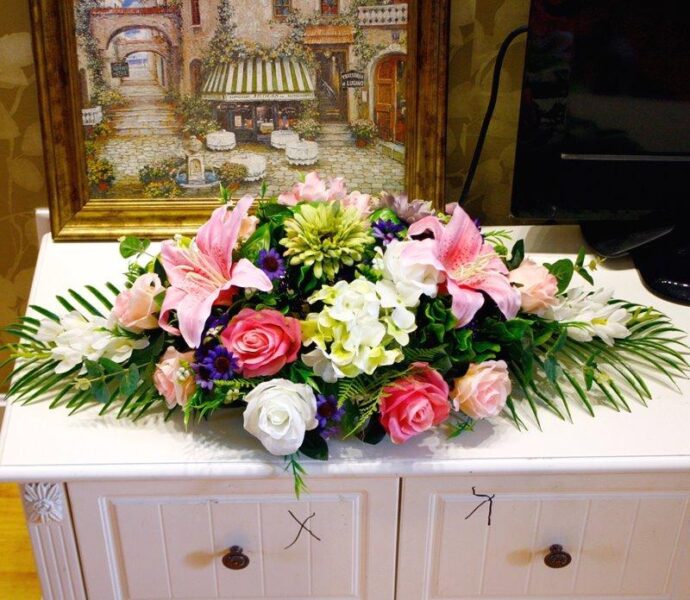 Mẫu hoa để bàn hội nghị