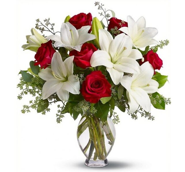 mẫu hoa để bàn ly và hoa hồng