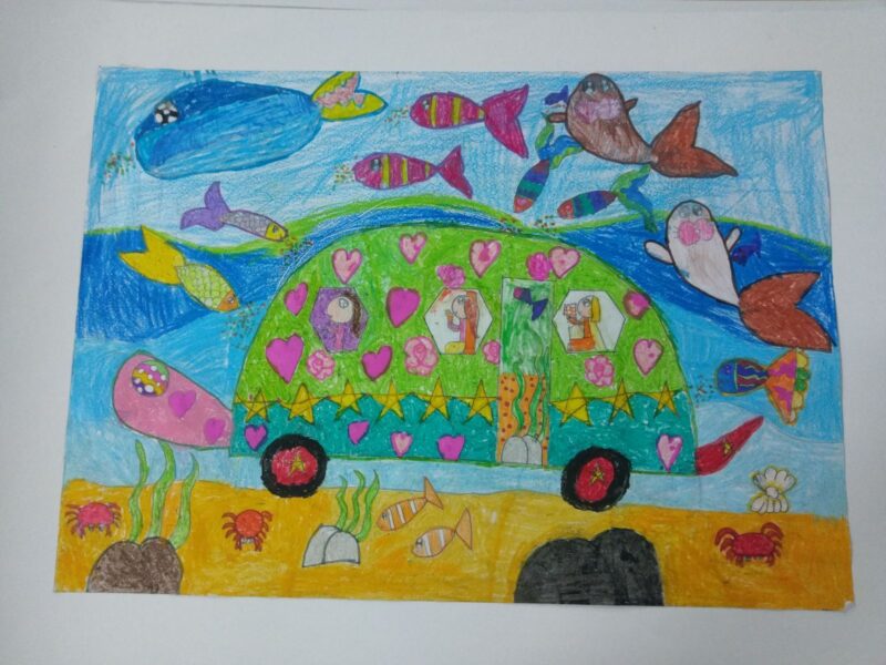 Vẽ tranh chiếc ô tô mơ ước hình con rùa mai hoa nhí