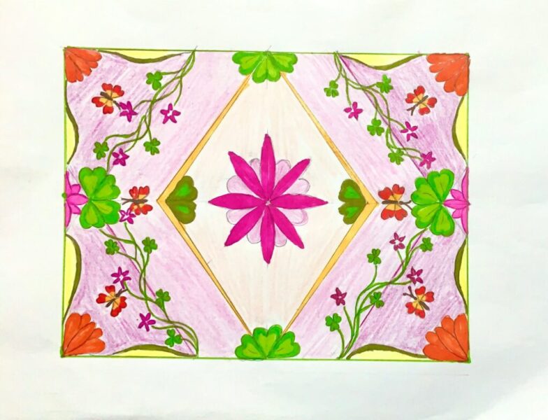 Vẽ tranh đề tài trang trí hình vuông nền hồng