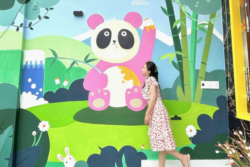 Vẽ tranh đề tài tường mầm non đẹp gấu hồng