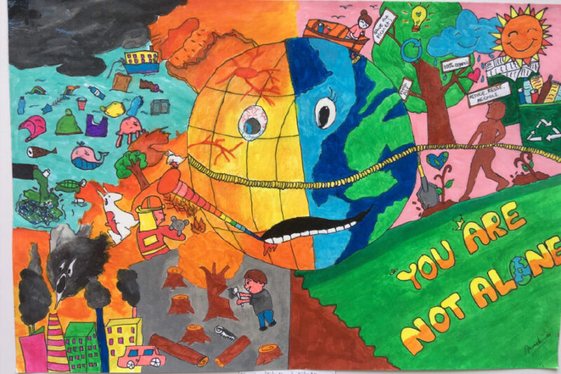 Vẽ tranh thế giới trong tương lai một nửa trái đất bị hư hại