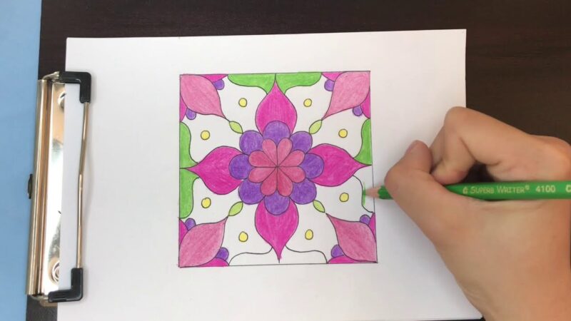 Vẽ tranh trang trí hình vuông góc hồng