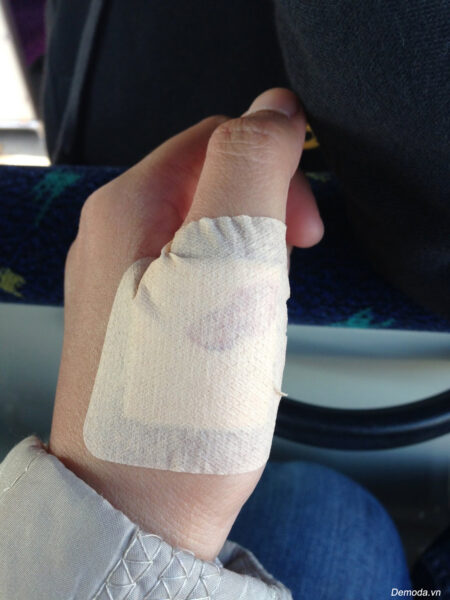 Hình ảnh đứt tay troll người yêu thú vị