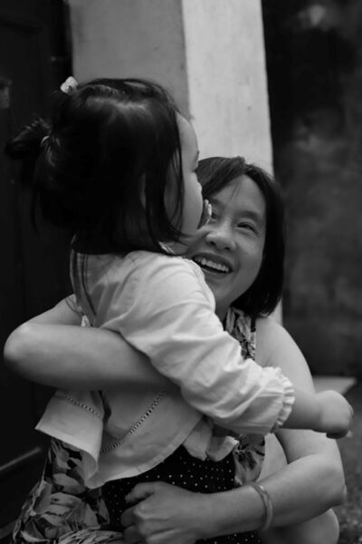 Ảnh mẹ đen trắng