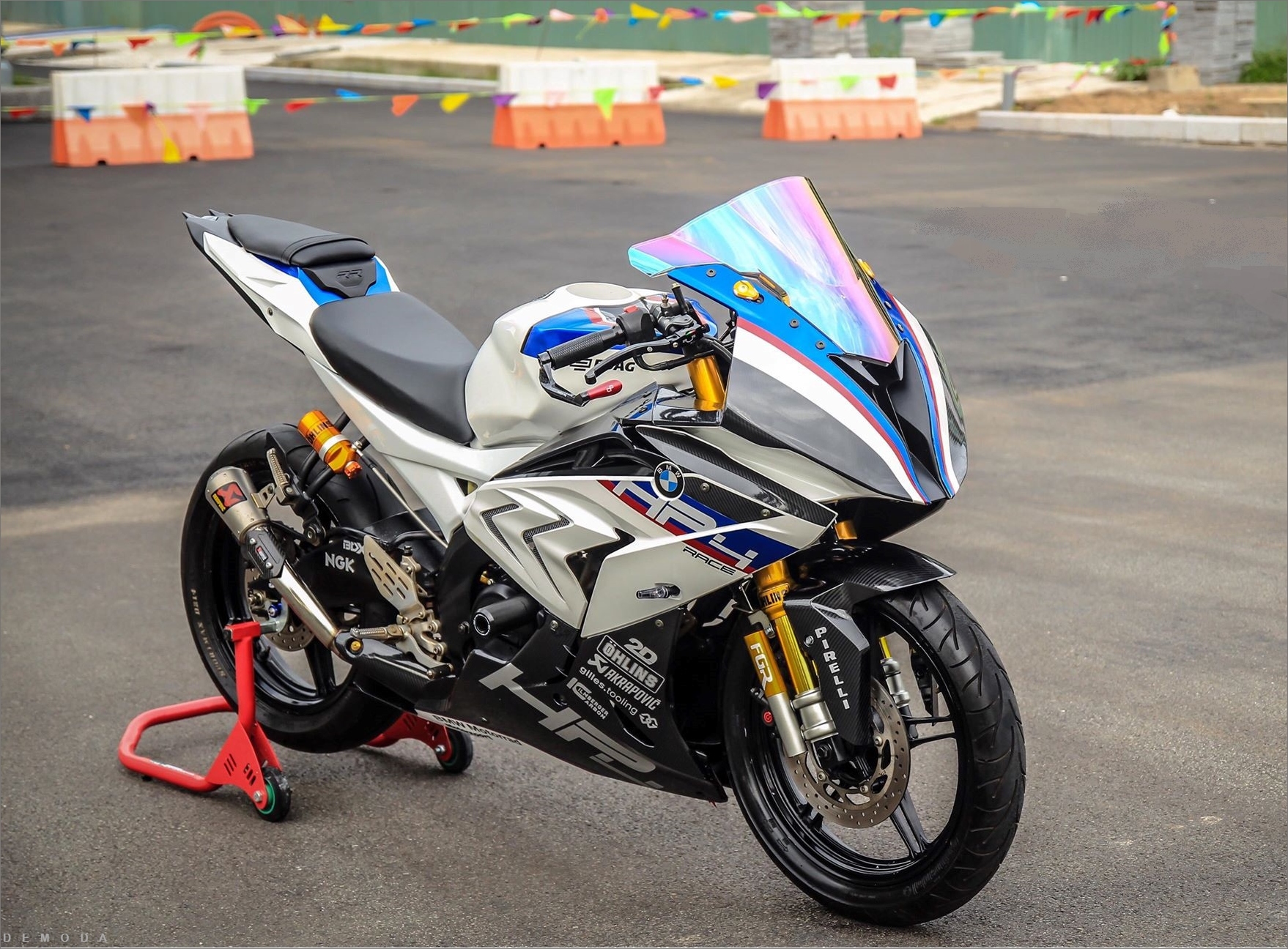 Yamaha YZF R15 V3 2018 Sportbike cỡ nhỏ sở hữu nhiều công nghệ đáng giá   Suzuki Wagon Club  Niềm đam mê giản dị