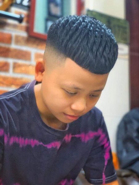 Kiểu tóc mohican có nếp