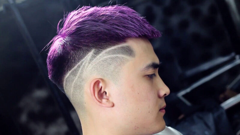 Kiểu tóc mohican kèm nhiều vệt thẳng