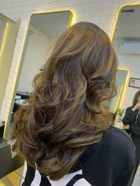 Kiểu tóc uốn layer cho nữ