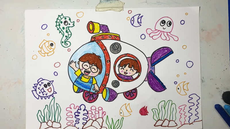 Vẽ tranh ý tưởng trẻ thơ đơn giản của học sinh