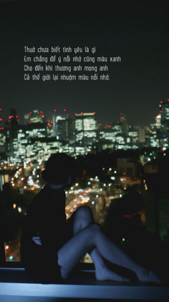 ảnh nhớ người yêu ngồi trên ban công
