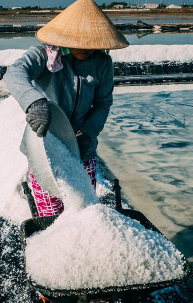 hình ảnh muối và người dân