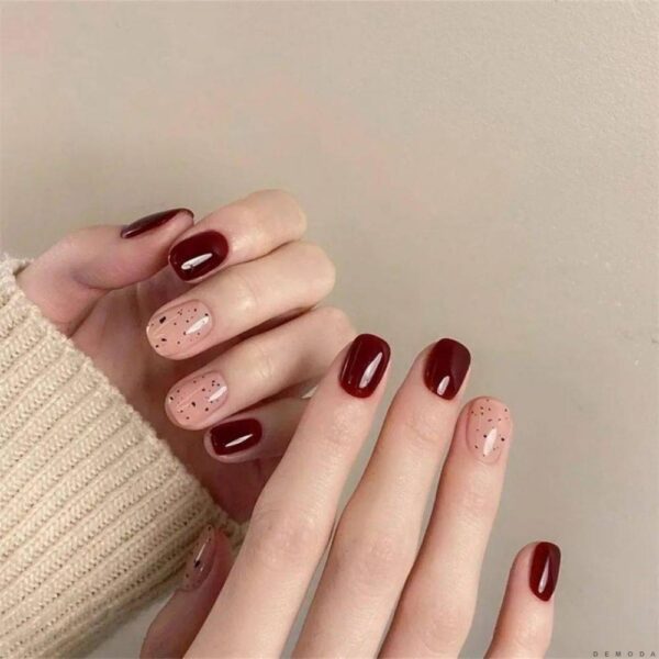 mẫu nail màu đỏ cherry