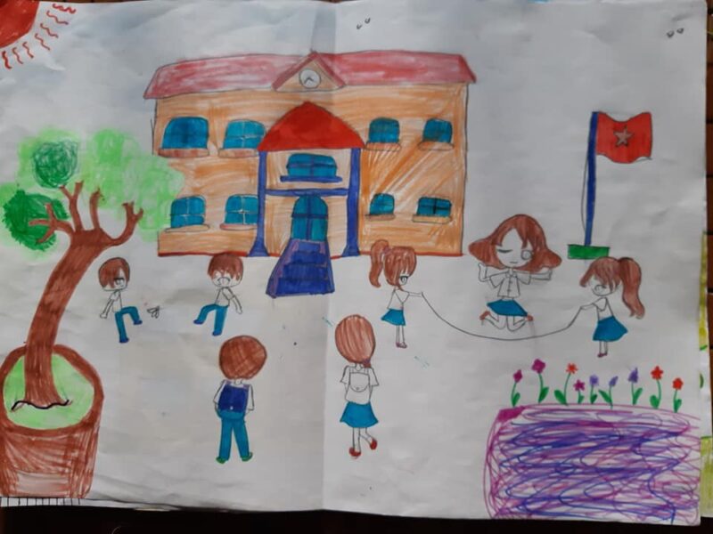 vẽ tranh ngôi trường mơ ước với nét vẽ chibi ngộ nghĩnh