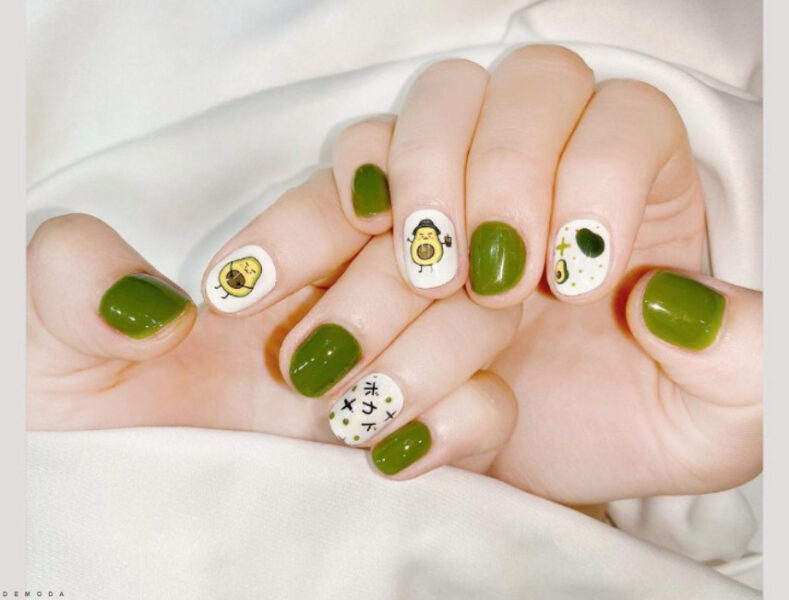 Mẫu nail hình quả bơ đơn giản