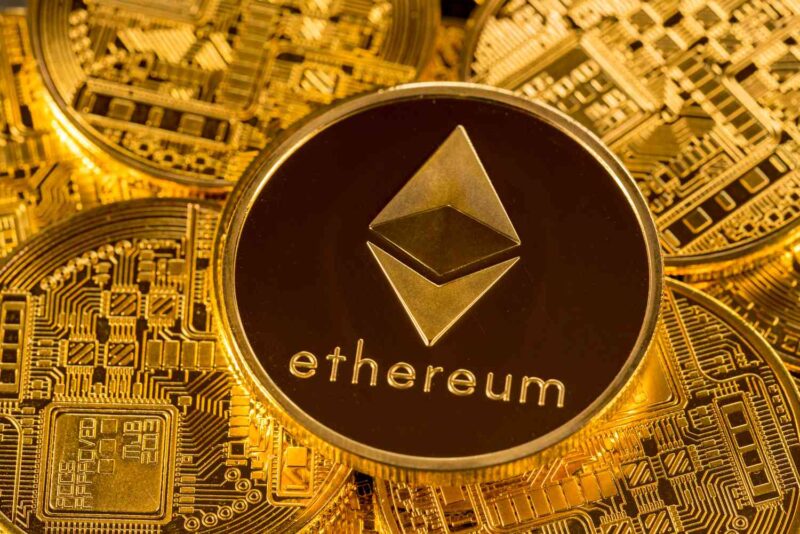 10 Altcoin Tiềm Năng Tăng Trưởng Năm 2025